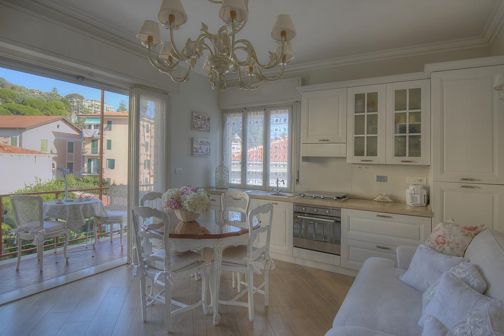 Апартаменти Casa Grandis Dimora Di Charme Nel Cuore Di Бордігера Екстер'єр фото